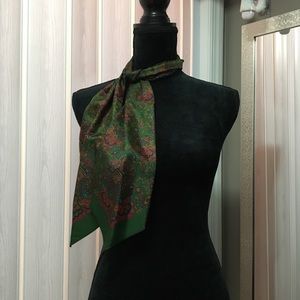 🦋 Vintage Christian Dior reversible scarf